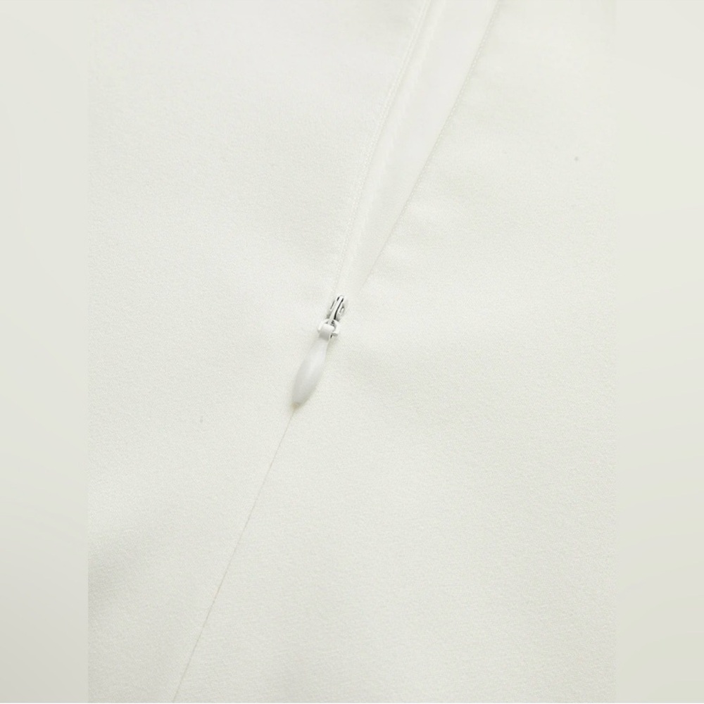 Commense Red Pleated Hem Mock Neck Mini Dress XS NWT Long Sleeve White - Picture 5 of 12